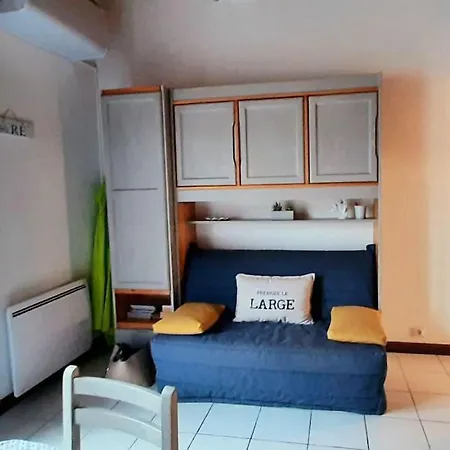 Délicieux moment de détente au coeur de Saint Martin de Ré Extérieur photo